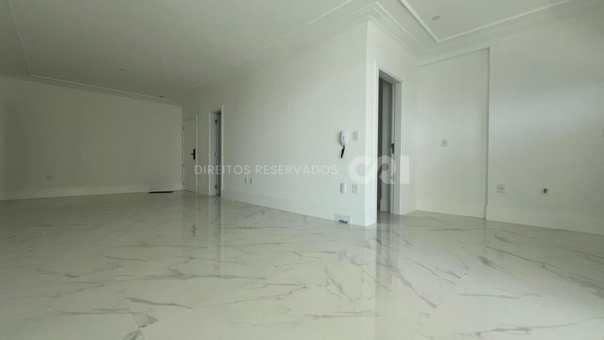 Apartamento com 4 suítes no Residencial Ristretto no Canto da Praia em Itapema