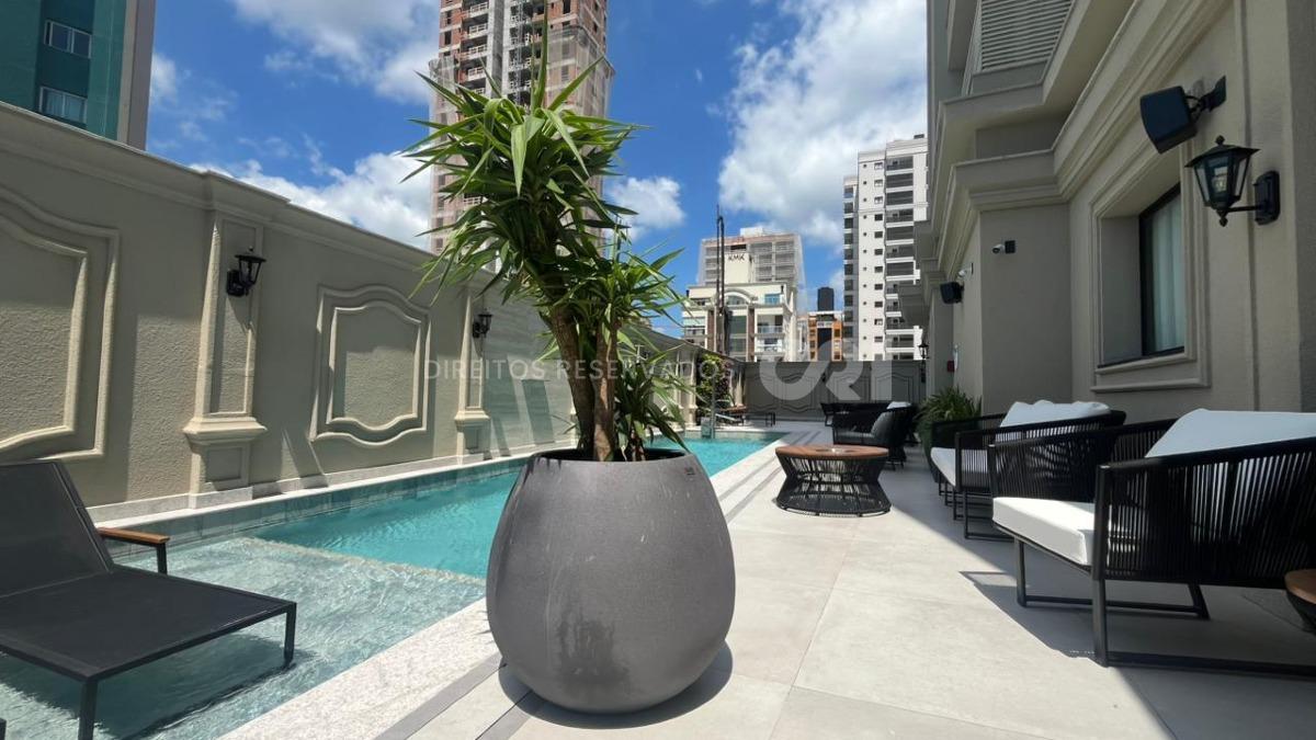 Apartamento com 4 suítes no Residencial Ristretto no Canto da Praia em Itapema