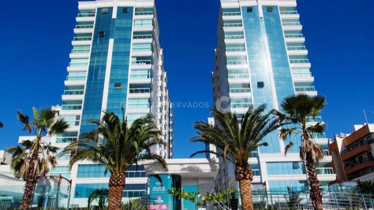 Apartamento no Edifício Atlantic Paradise Towers com 04 Suítes na Meia Praia em Itapema