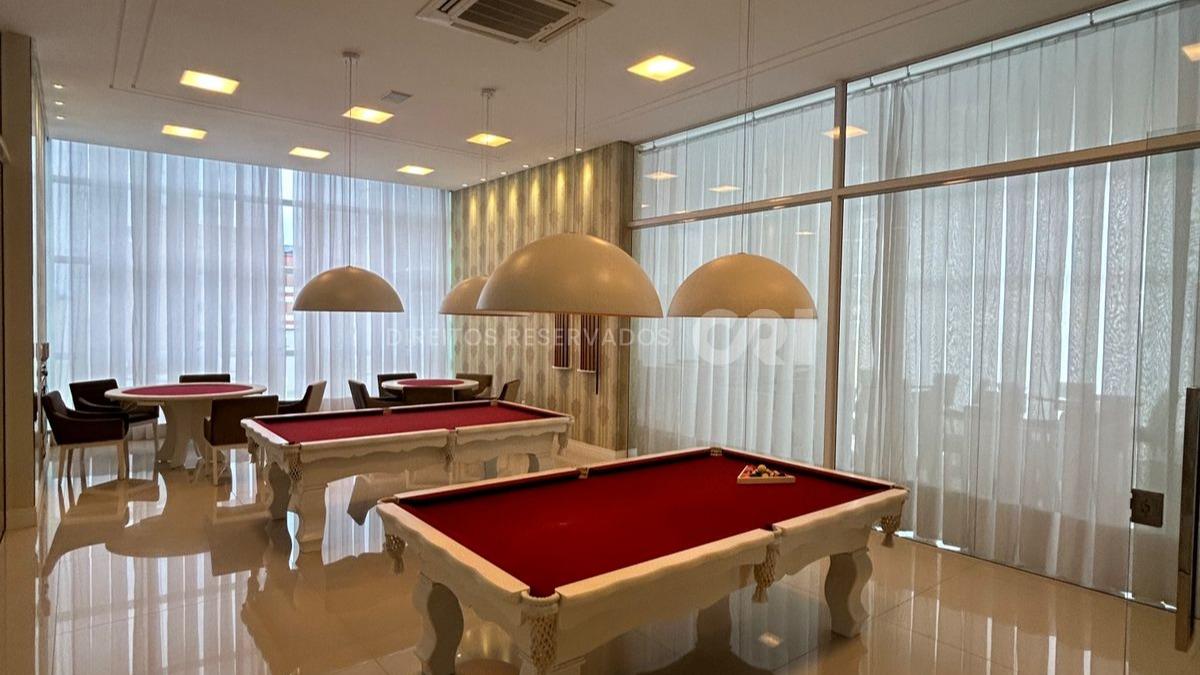 Apartamento com 3 suítes 185m² no Mar das Arábias na Meia Praia em Itapema