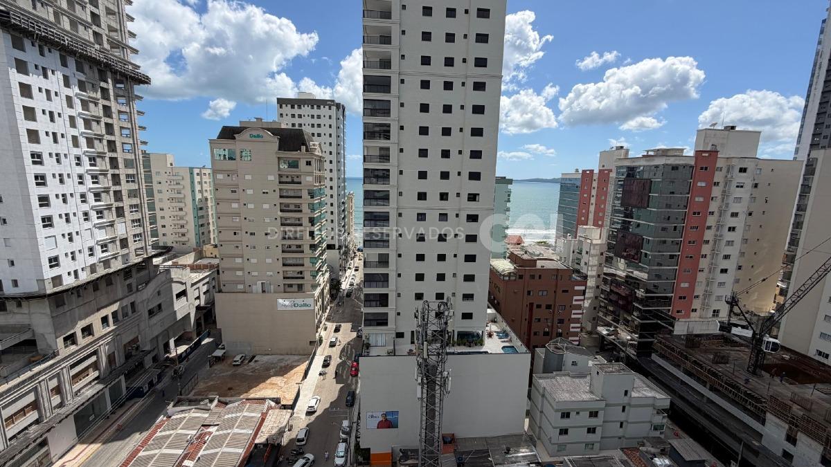 Apartamento com 3 suítes 185m² no Mar das Arábias na Meia Praia em Itapema