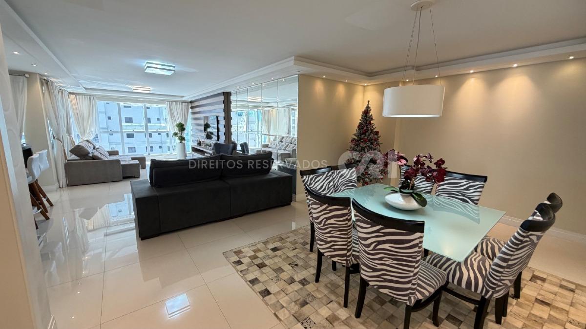 Apartamento com 3 suítes 185m² no Mar das Arábias na Meia Praia em Itapema