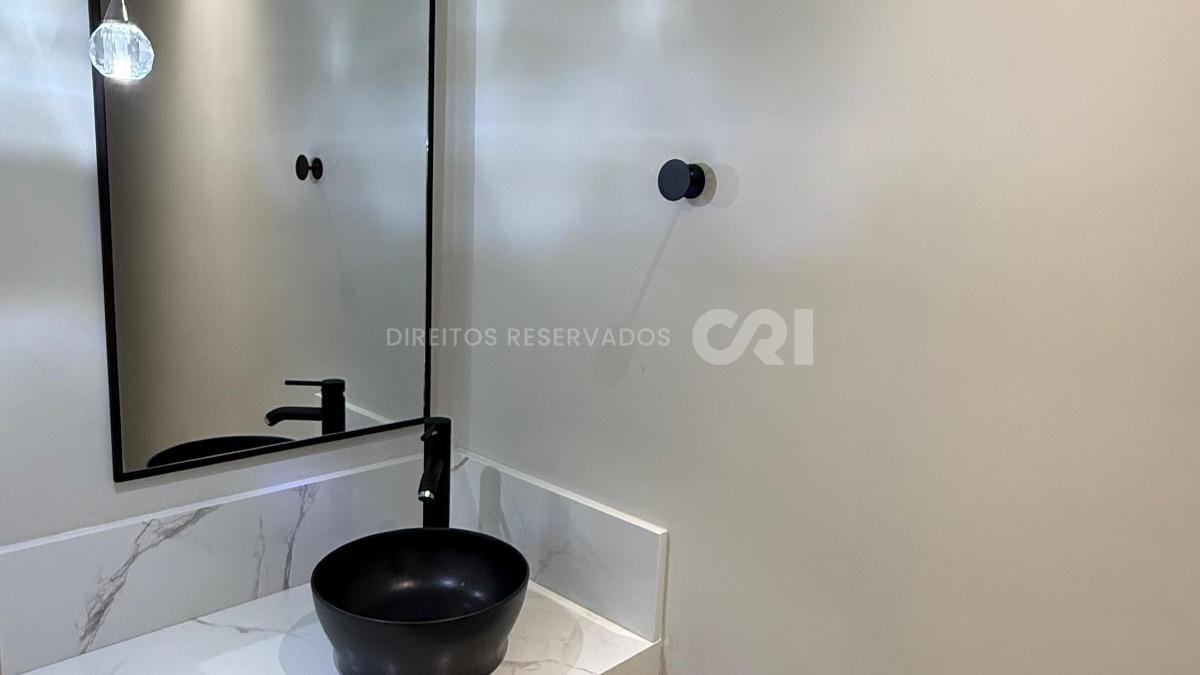 COPA: Apartamento com 4 suítes no Residencial Águas Cristalinas na Meia Praia, Itapema