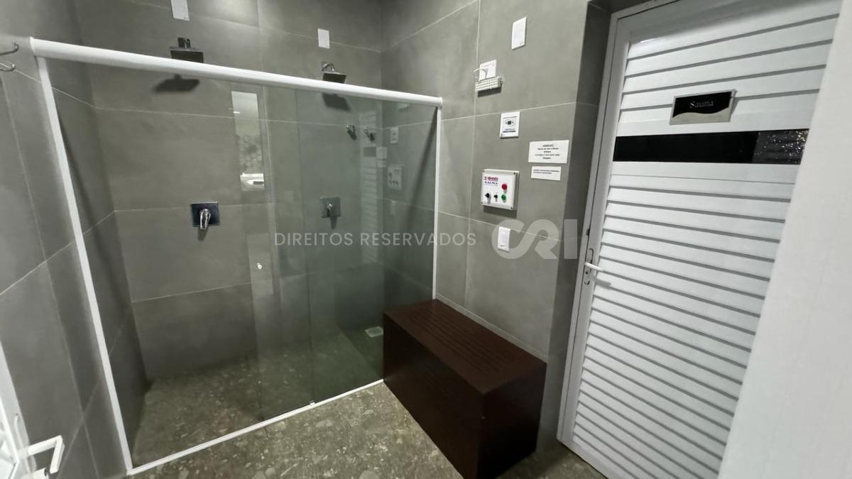 COPA: Apartamento com 4 suítes no Residencial Águas Cristalinas na Meia Praia, Itapema