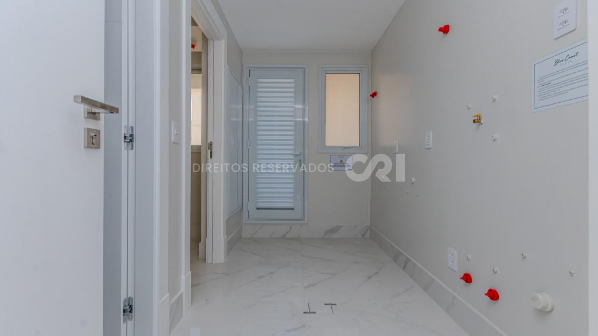 Apartamento com 4 suítes no Blue Coast Tower no Pioneiros em Balneário Camboriú