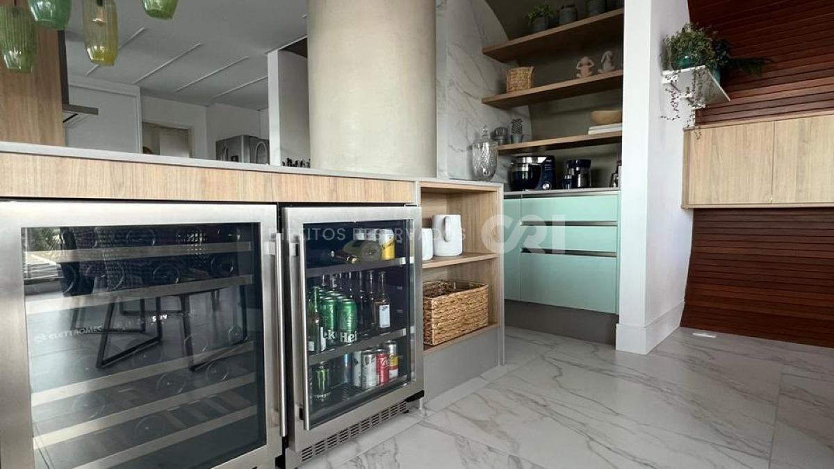 Apartamento com 3 suítes no Residencial Brava Arts na Praia Brava em Itajaí