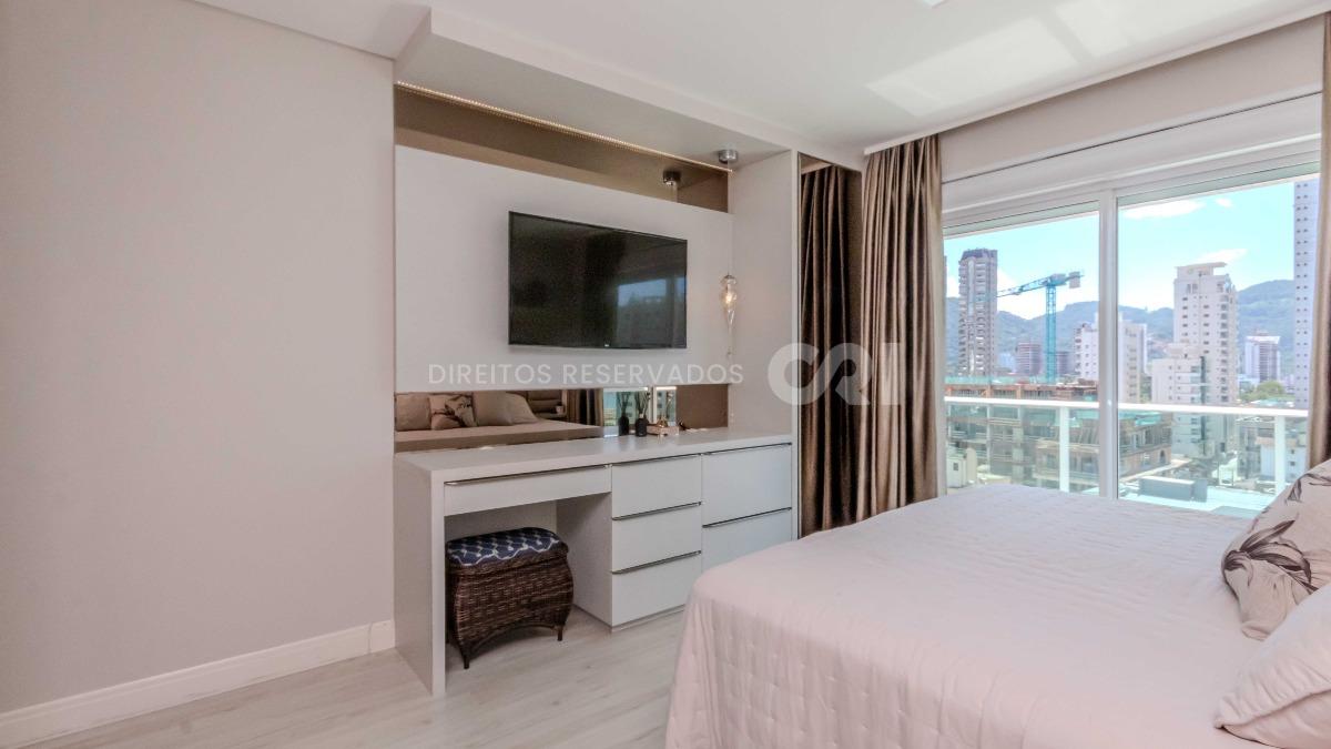 Apartamento com 4 suítes no edifício Le Grand Parc Residence no Centro em Itapema