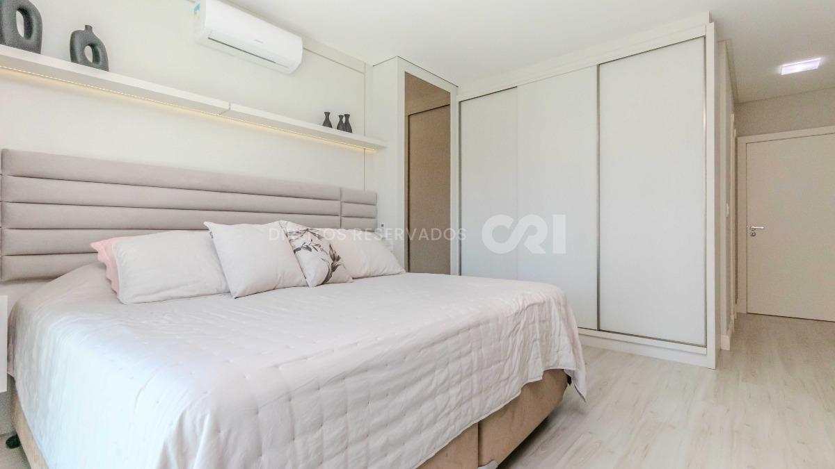 Apartamento com 4 suítes no edifício Le Grand Parc Residence no Centro em Itapema