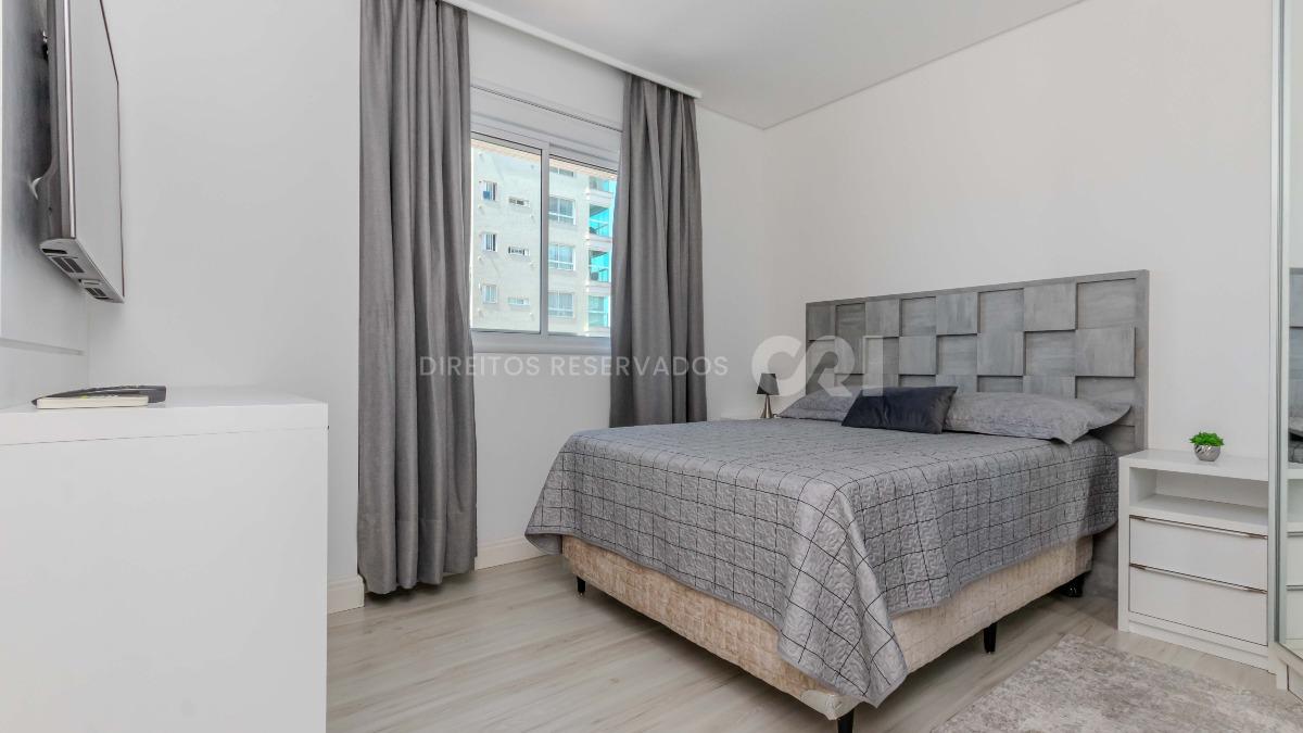 Apartamento com 4 suítes no edifício Le Grand Parc Residence no Centro em Itapema
