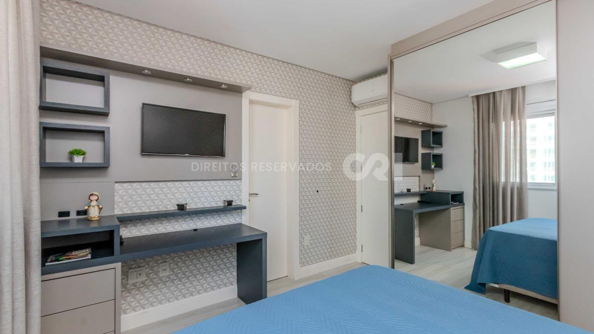 Apartamento com 4 suítes no edifício Le Grand Parc Residence no Centro em Itapema