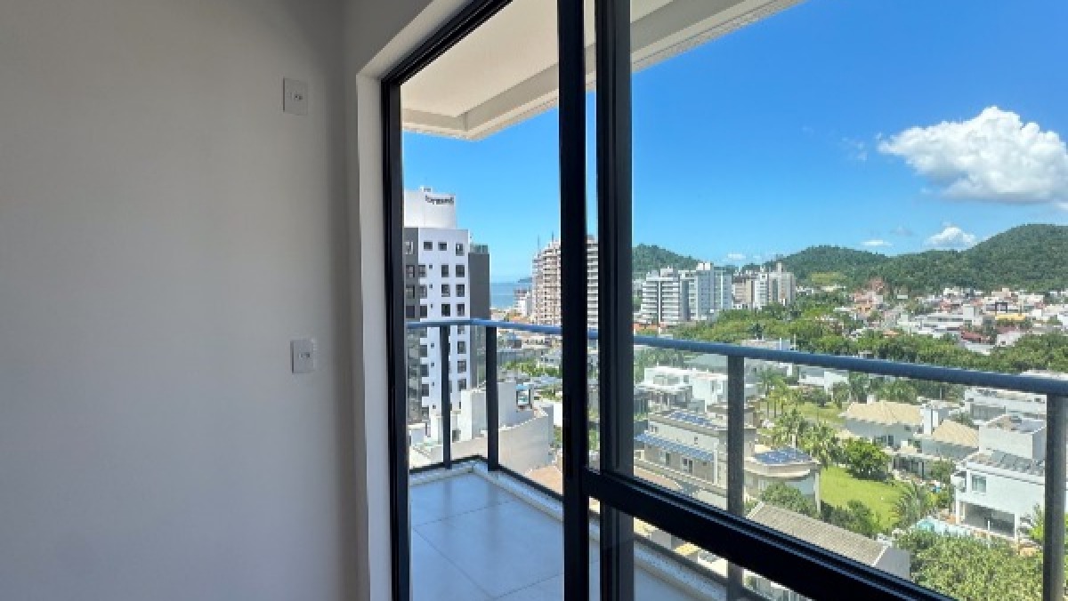 Apartamento com 3 quartos no edifício Brava Unique na Praia Brava em Itajaí