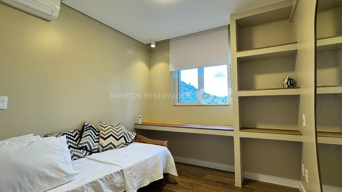  Apartamento com 3 dormitórios mobiliado no Edifício Duo na Praia Brava, Itajaí 