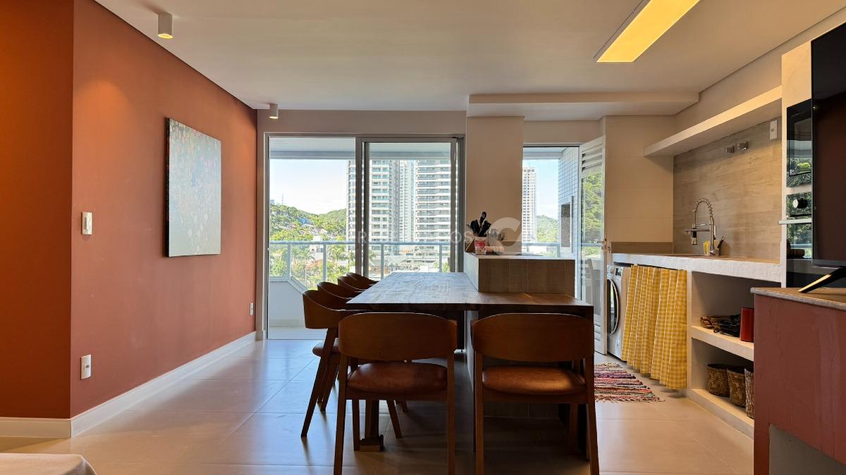  Apartamento com 3 dormitórios mobiliado no Edifício Duo na Praia Brava, Itajaí 