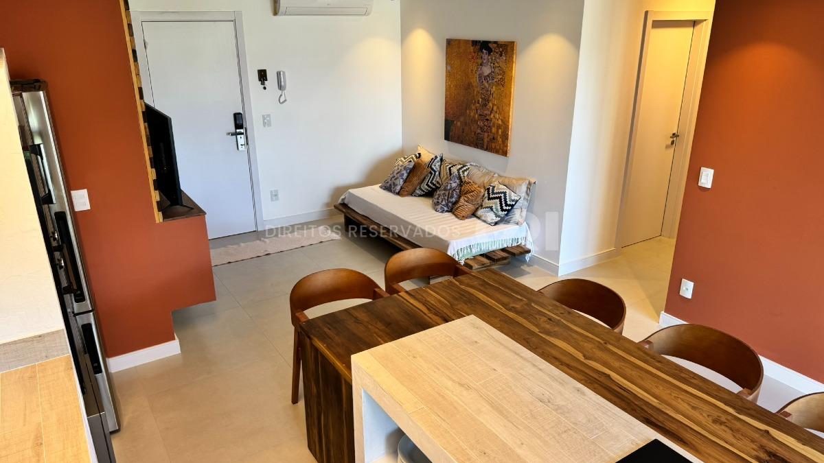  Apartamento com 3 dormitórios mobiliado no Edifício Duo na Praia Brava, Itajaí 