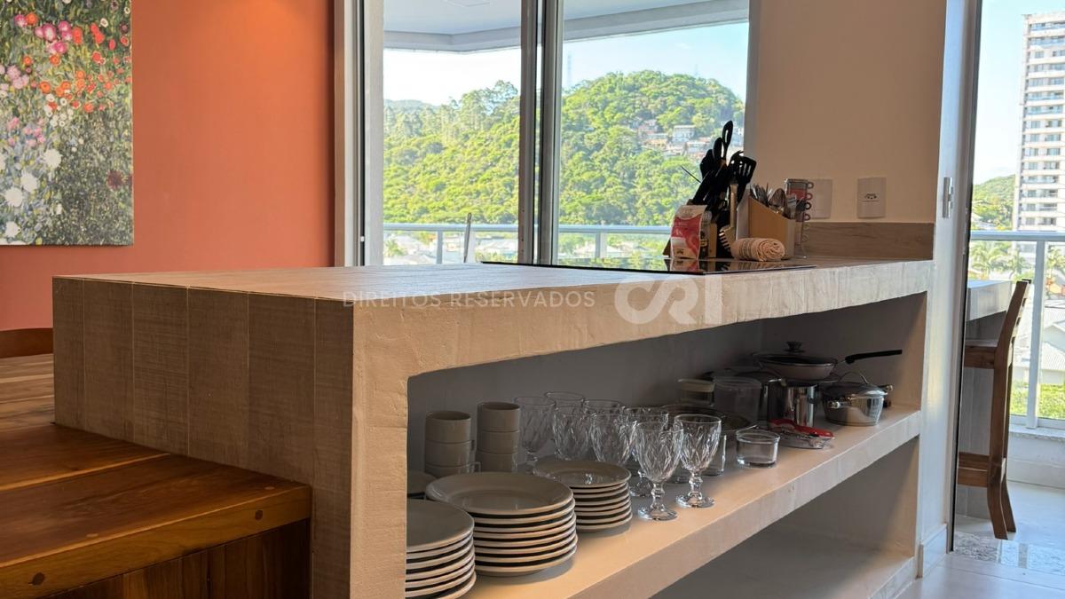  Apartamento com 3 dormitórios mobiliado no Edifício Duo na Praia Brava, Itajaí 