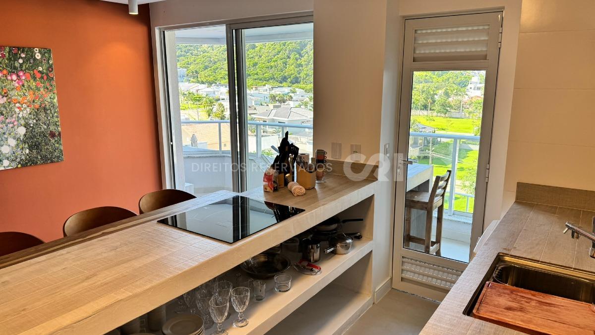  Apartamento com 3 dormitórios mobiliado no Edifício Duo na Praia Brava, Itajaí 