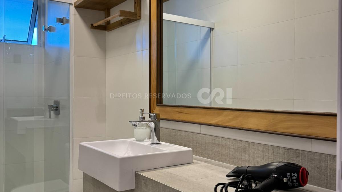  Apartamento com 3 dormitórios mobiliado no Edifício Duo na Praia Brava, Itajaí 