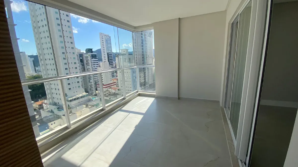 Apartamento com 3 suítes Edifício Pontal di Vitta na Barra Norte em Balneário Camboriú