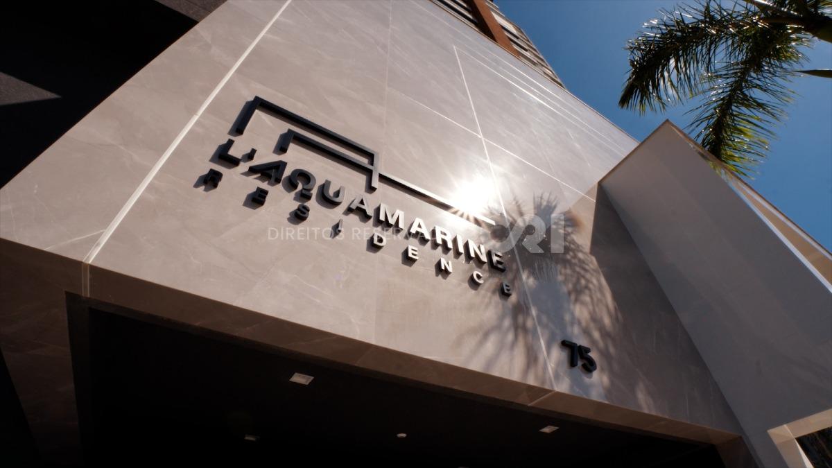 Apartamento com 2 dormitórios no Residencial L’Aquamarine no Fazenda em Itajaí