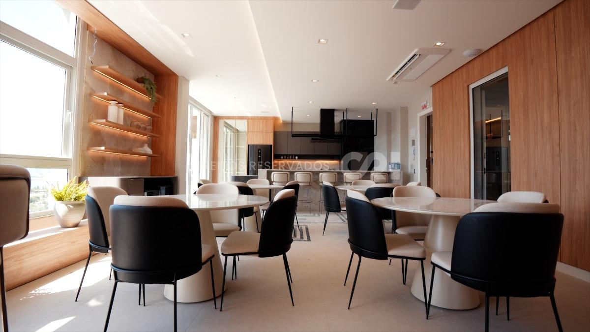 Apartamento com 2 dormitórios no Residencial L’Aquamarine no Fazenda em Itajaí