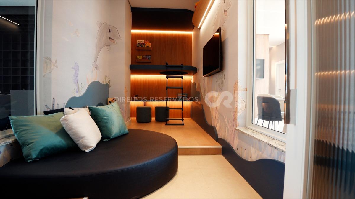Apartamento com 2 dormitórios no Residencial L’Aquamarine no Fazenda em Itajaí