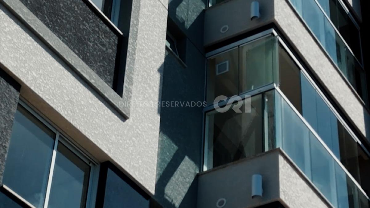 Apartamento com 2 dormitórios no Residencial L’Aquamarine no Fazenda em Itajaí