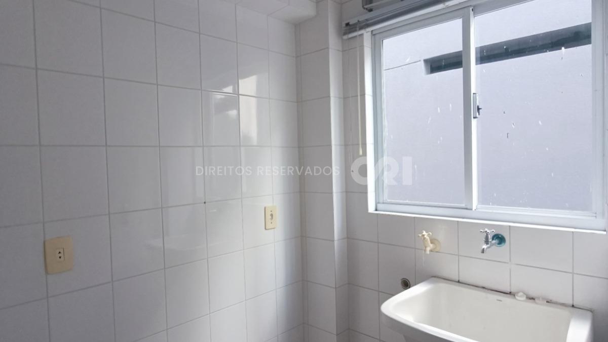 Apartamento com 2 quartos no Edifício Rubi no bairro Nações em Balneário Camboriú