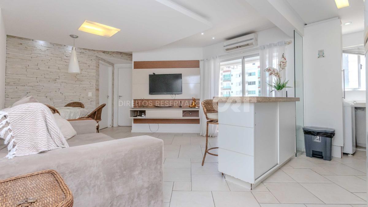 Apartamento no Edifício Marquês de Olinda no Centro de Balneário Camboriú