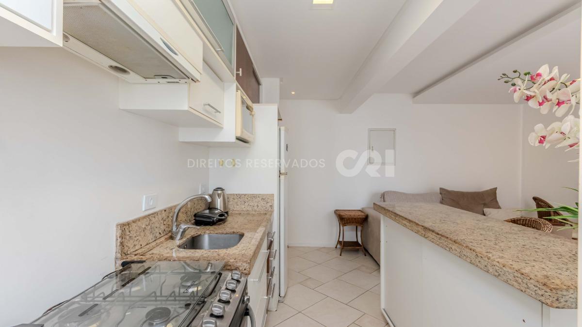Apartamento no Edifício Marquês de Olinda no Centro de Balneário Camboriú