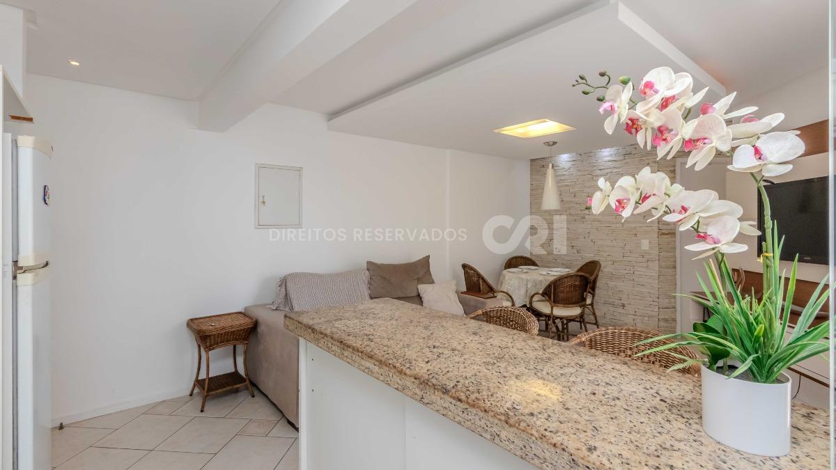 Apartamento no Edifício Marquês de Olinda no Centro de Balneário Camboriú
