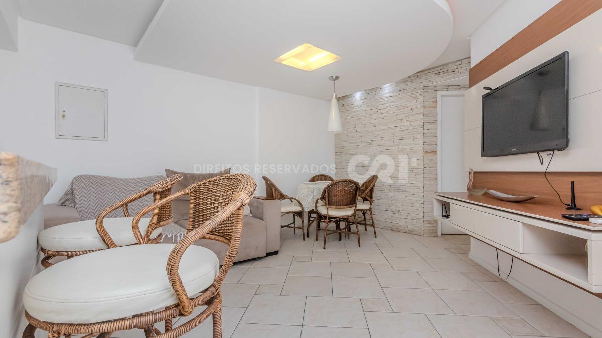 Apartamento no Edifício Marquês de Olinda no Centro de Balneário Camboriú