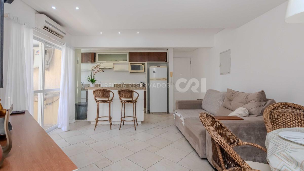 Apartamento no Edifício Marquês de Olinda no Centro de Balneário Camboriú