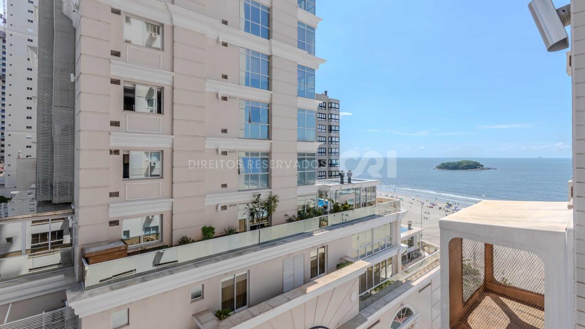 Apartamento no Edifício Marquês de Olinda no Centro de Balneário Camboriú