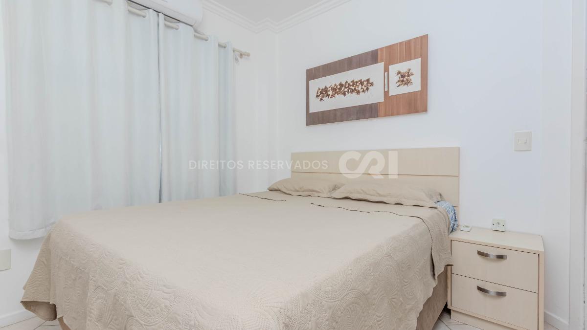 Apartamento no Edifício Marquês de Olinda no Centro de Balneário Camboriú