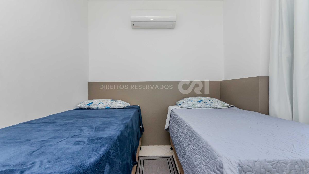 Apartamento no Edifício Marquês de Olinda no Centro de Balneário Camboriú