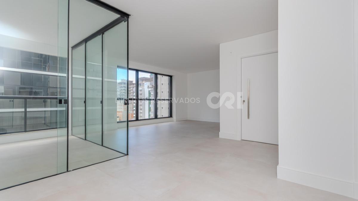 Apartamento  com 3 suítes no Fiori Del Mare na Meia Praia em Itapema