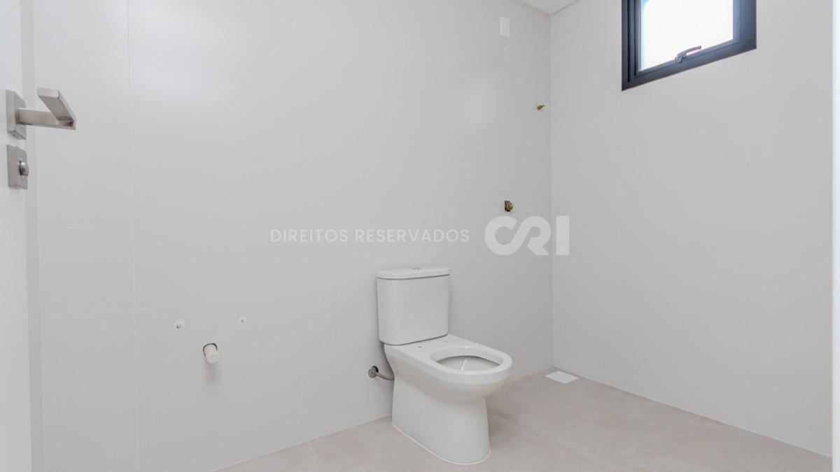Apartamento  com 3 suítes no Fiori Del Mare na Meia Praia em Itapema