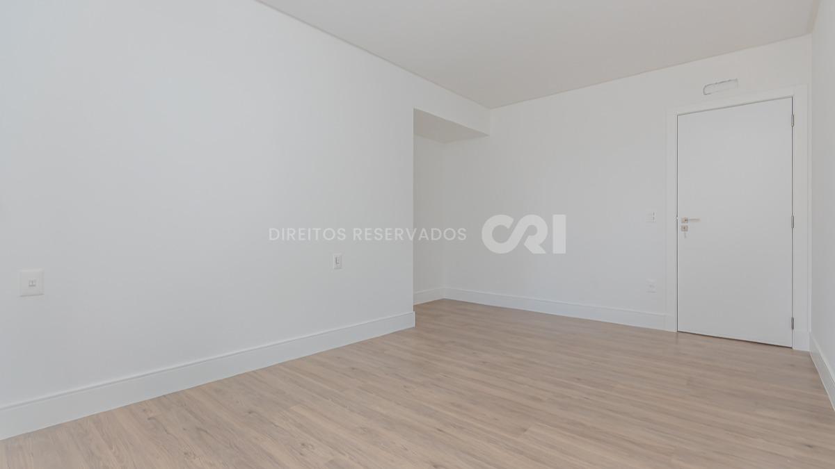 Apartamento  com 3 suítes no Fiori Del Mare na Meia Praia em Itapema