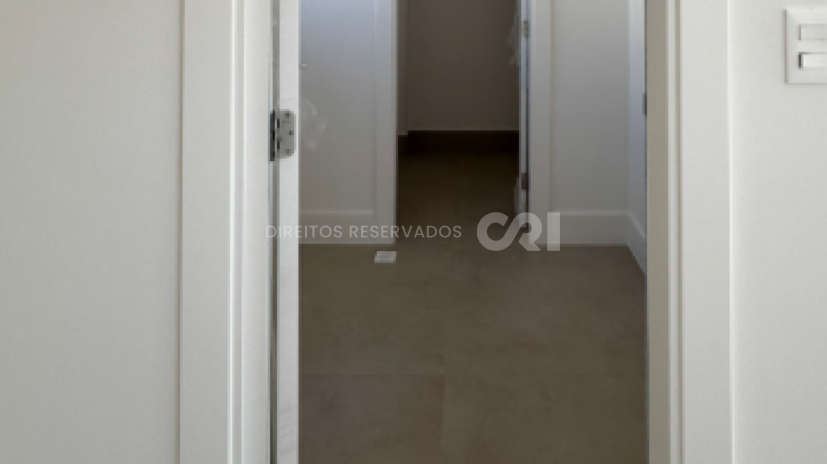 Apartamento com 3 suítes no Residencial San Telmo no Centro de Balneário Camboriú