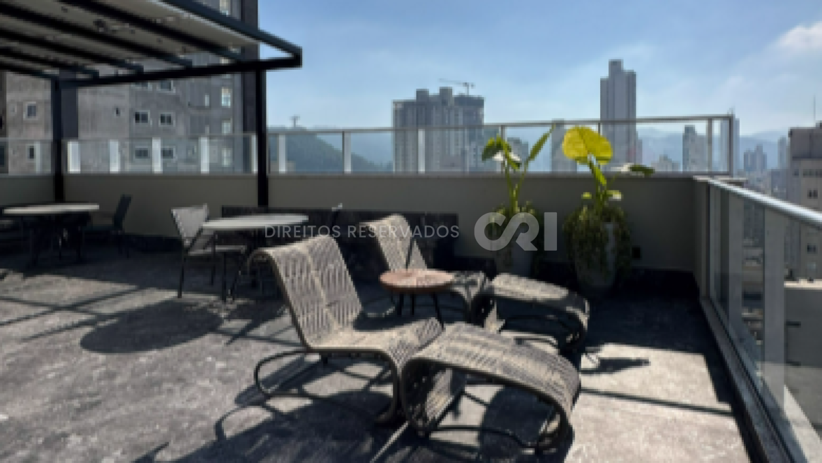 Apartamento com 3 suítes no Residencial San Telmo no Centro de Balneário Camboriú
