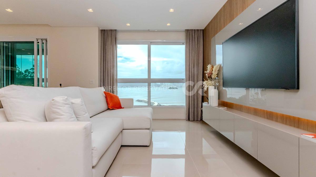 COPA: Apartamento com 3 suítes no Santé Boutique Residence no Bairro Pioneiros em Balneário Camboriú