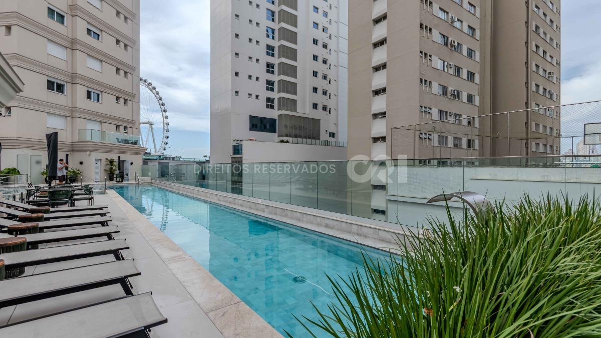 COPA: Apartamento com 3 suítes no Santé Boutique Residence no Bairro Pioneiros em Balneário Camboriú