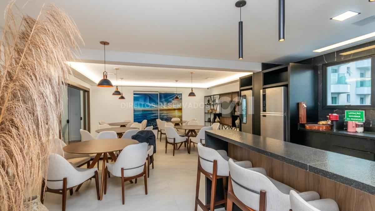 Cobertura com 369m² com 4 suítes no edifício Brava Center na Praia Brava em Itajaí