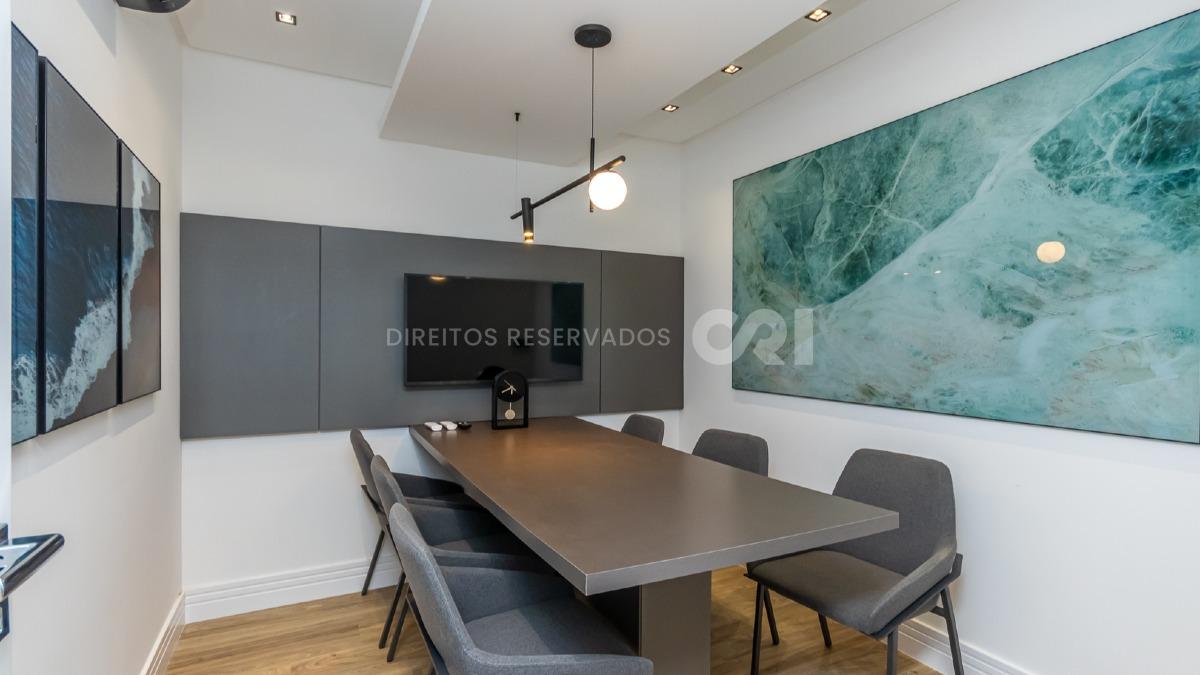 Cobertura com 369m² com 4 suítes no edifício Brava Center na Praia Brava em Itajaí
