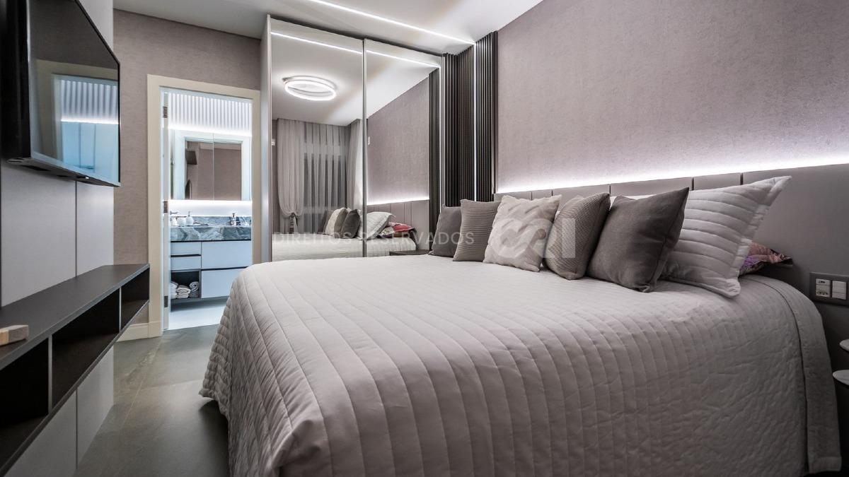 Apartamento com 3 suítes no Edifício Hamptons Village na Barra Sul de Balneário Camboriú