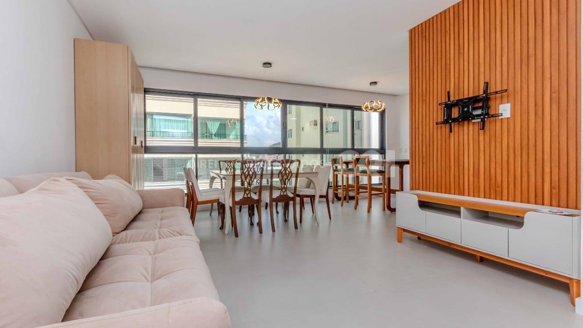 Apartamento com 3 suítes no Edifício Tierra del Sol no Centro de Balneário Camboriú