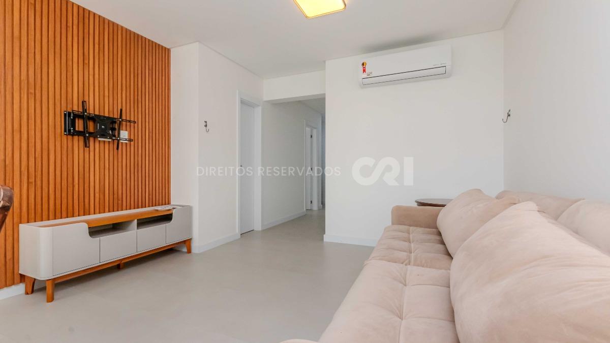 Apartamento com 3 suítes no Edifício Tierra del Sol no Centro de Balneário Camboriú