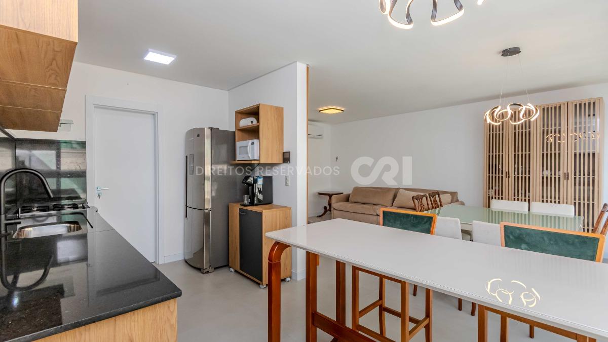 Apartamento com 3 suítes no Edifício Tierra del Sol no Centro de Balneário Camboriú