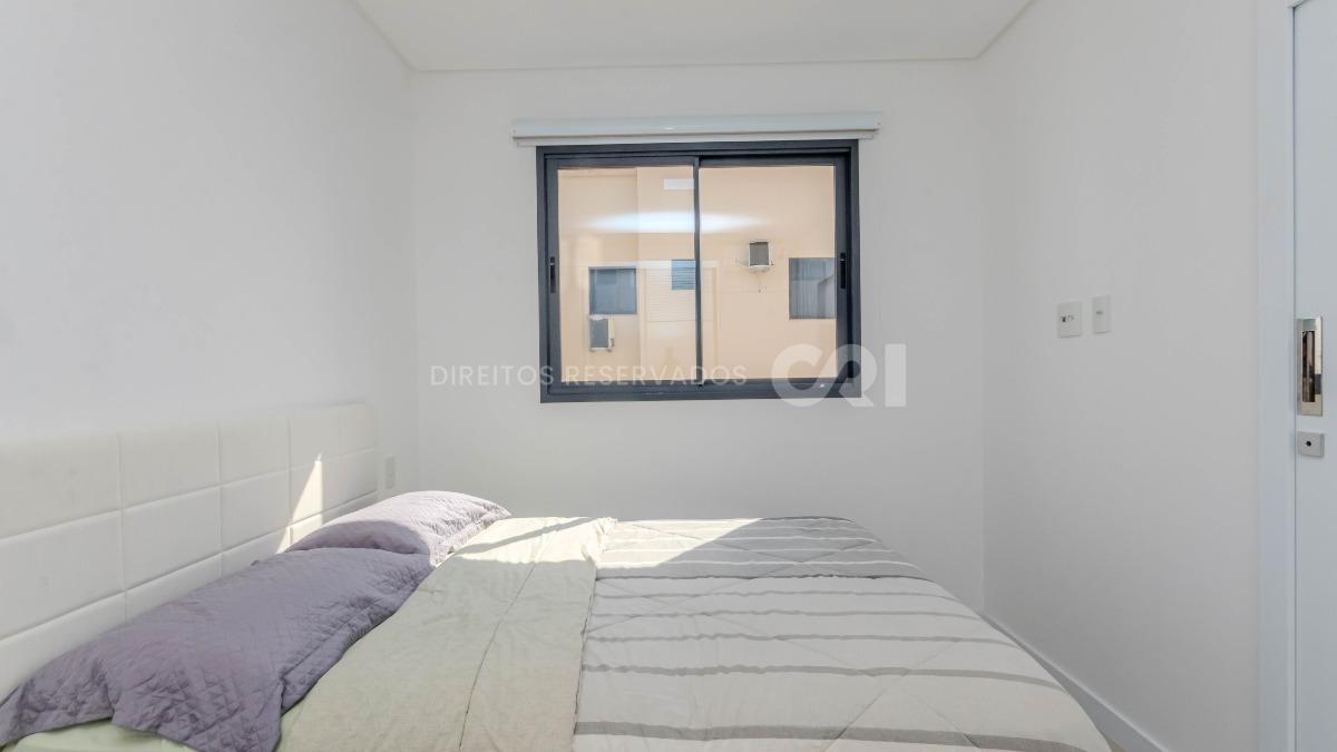 Apartamento com 3 suítes no Edifício Tierra del Sol no Centro de Balneário Camboriú