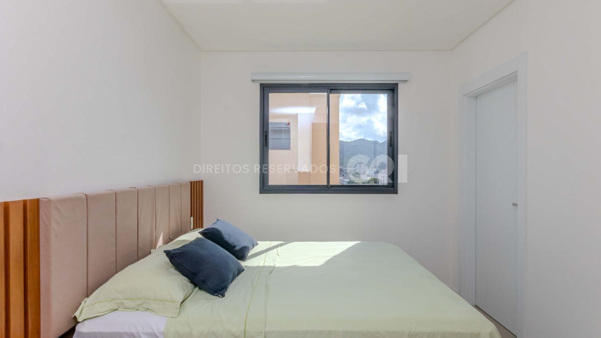 Apartamento com 3 suítes no Edifício Tierra del Sol no Centro de Balneário Camboriú